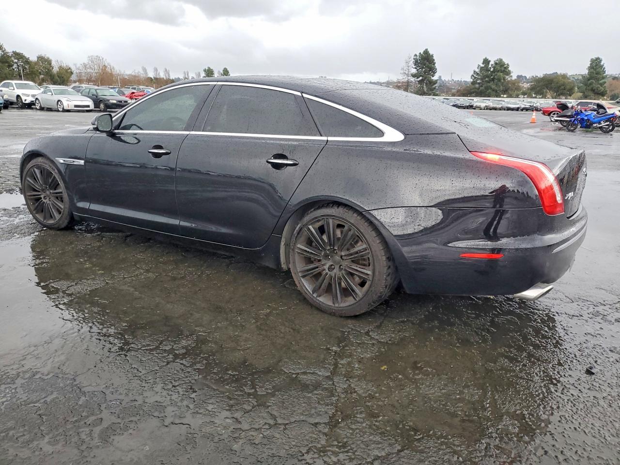 2012 Jaguar Xjl Supercharged - Image 2