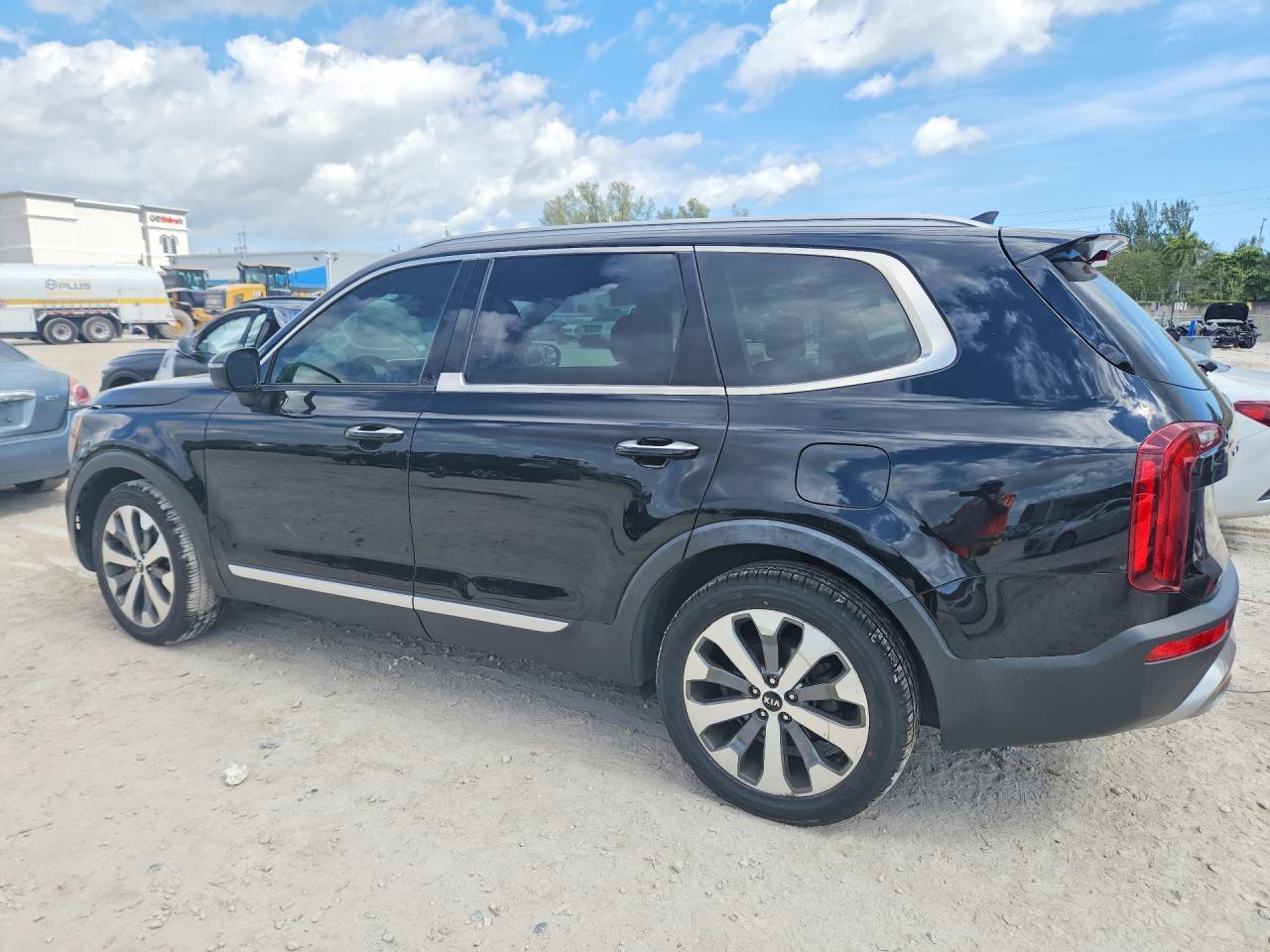 2020 Kia Telluride S - Фото 2