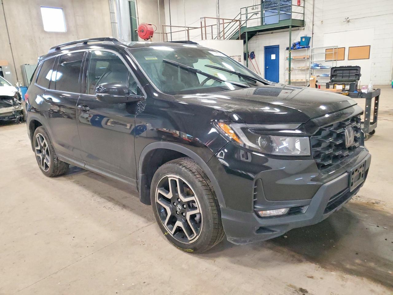 2022 Honda Passport Elite - Image 4