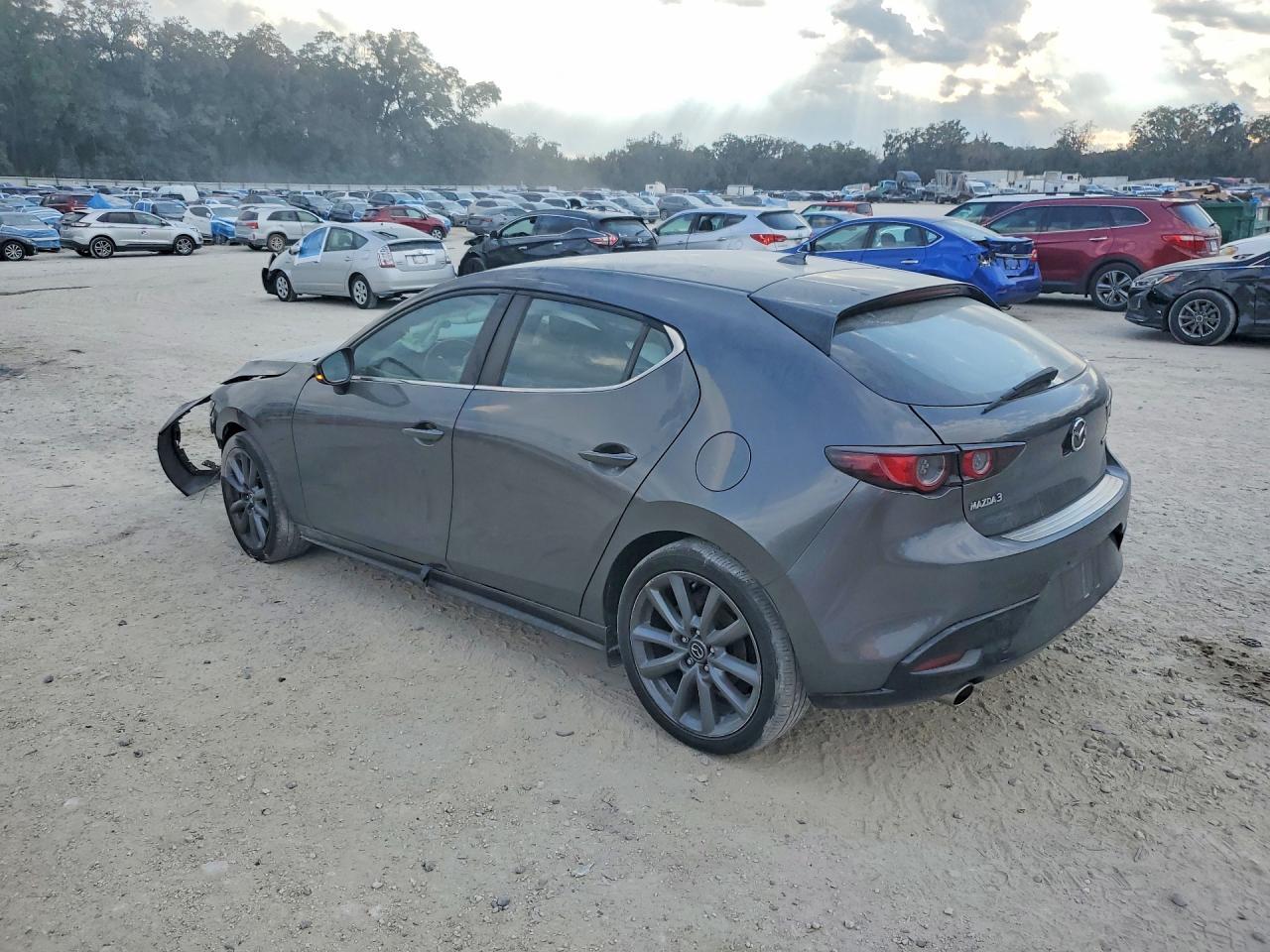 2020 Mazda 3 Preferred - Фото 2