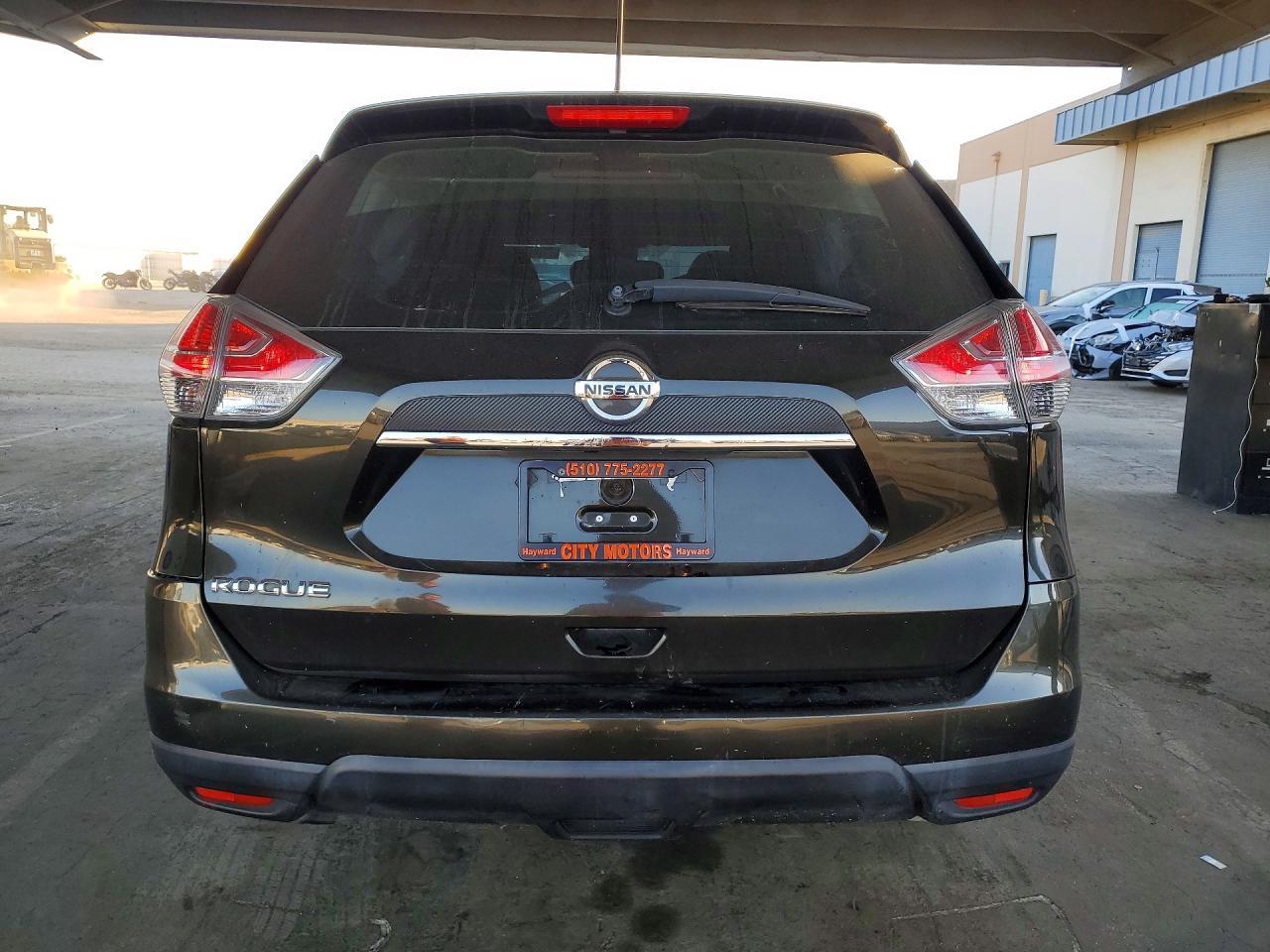 2016 Nissan Rogue S - Image 6