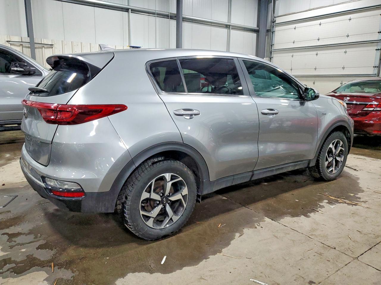 2020 Kia Sportage Lx - Фото 3