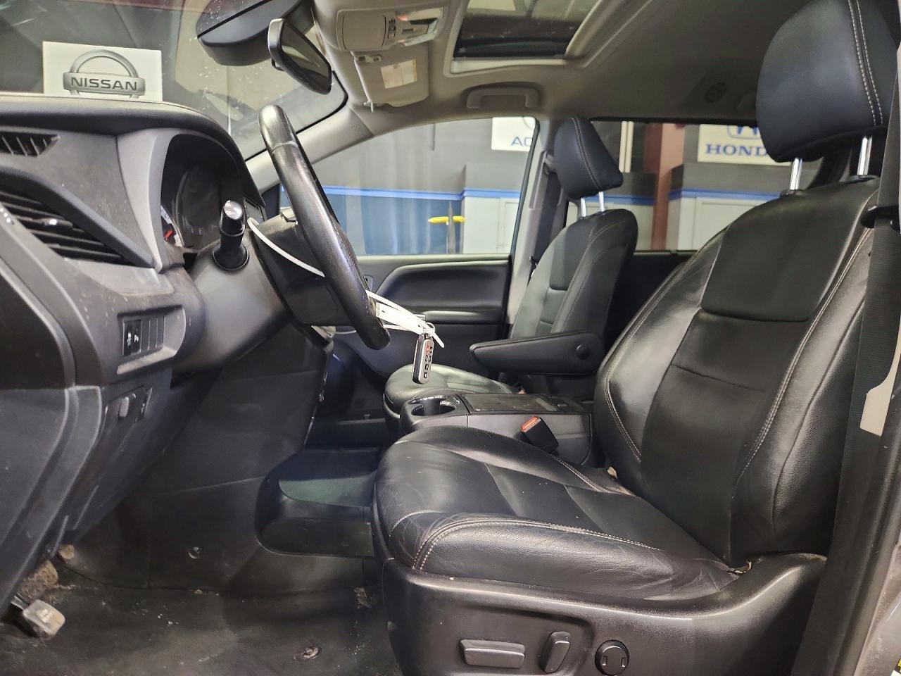 2020 Toyota Sienna Se - Image 7