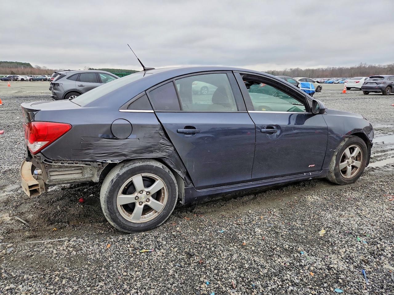 2014 Chev Cruze Lt - Image 3