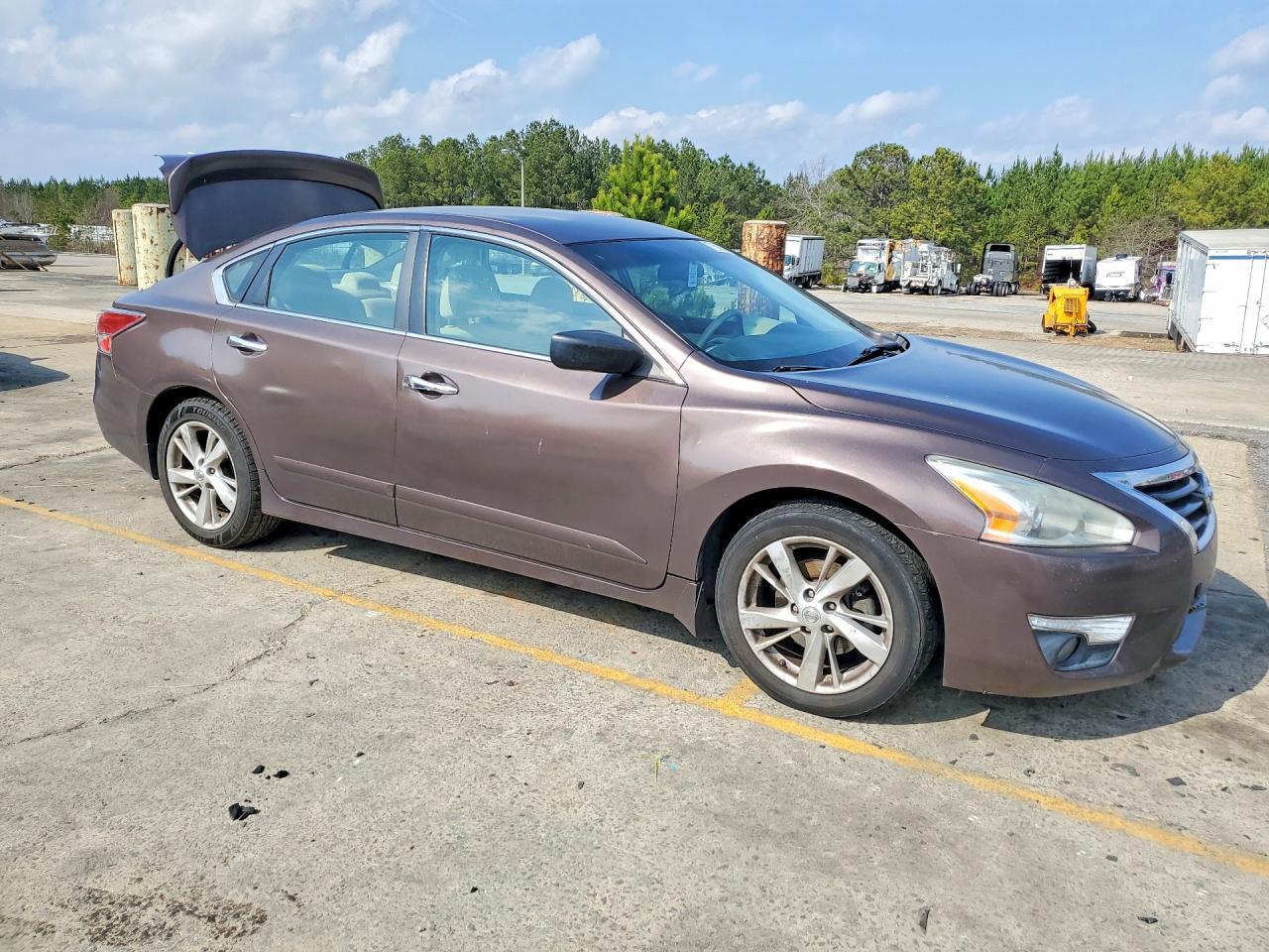 2015 Nissan Altima 2.5 - Фото 4