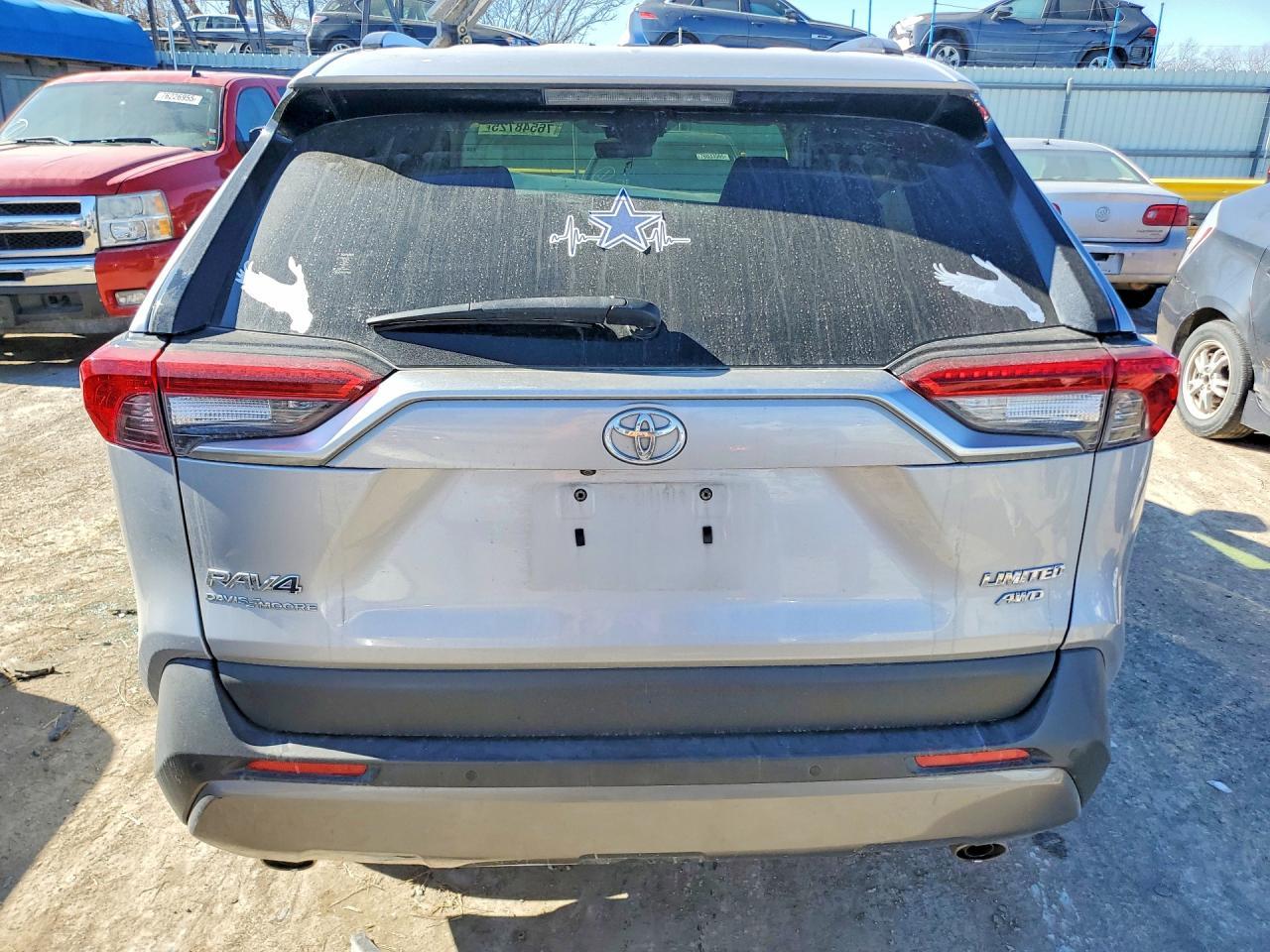 2019 Toyota Rav4 Limited - Image 6