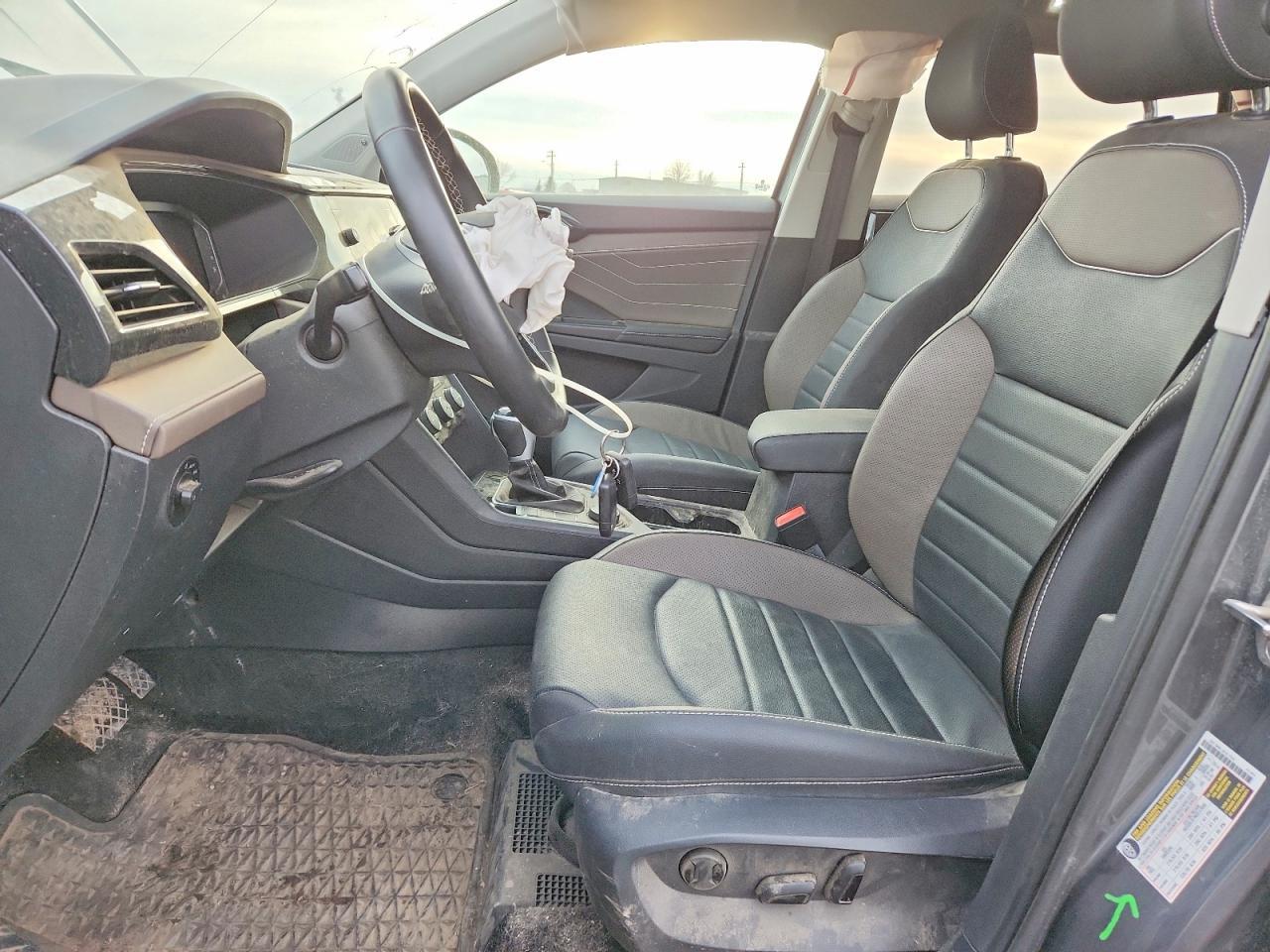 2024 Volkswagen Taos Sel - Image 7