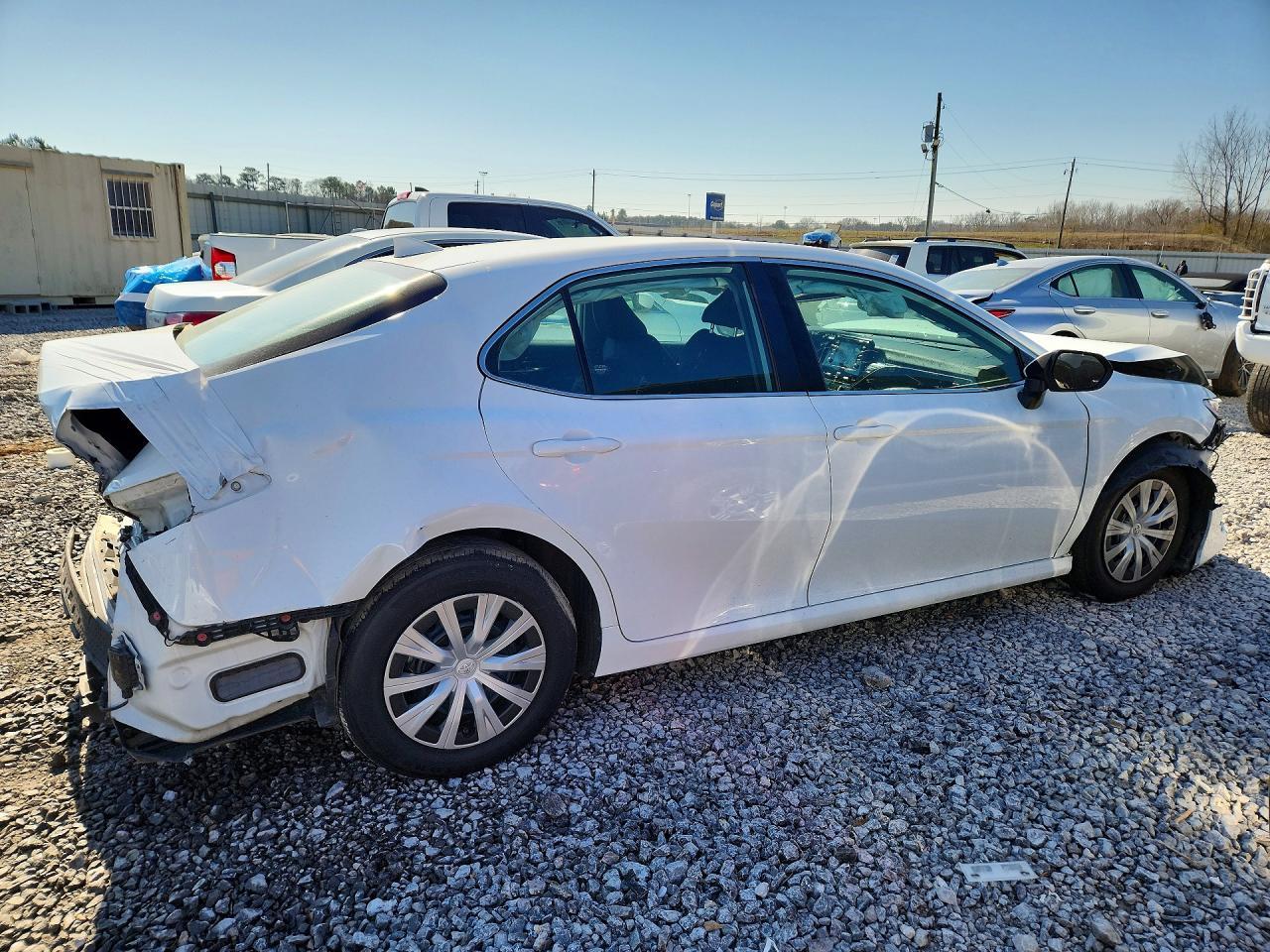2022 Toyota Camry Le - Image 3