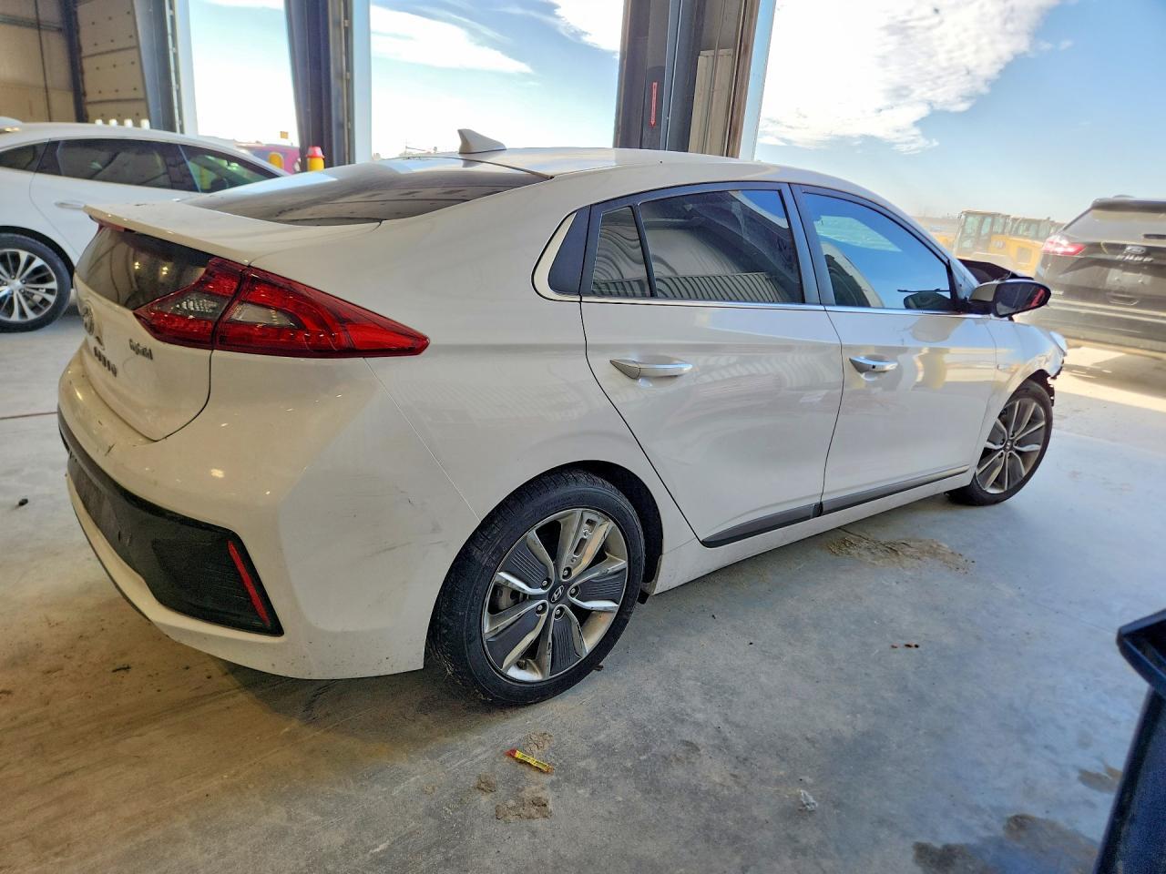 2018 Hyundai Ioniq Limited - Фото 3