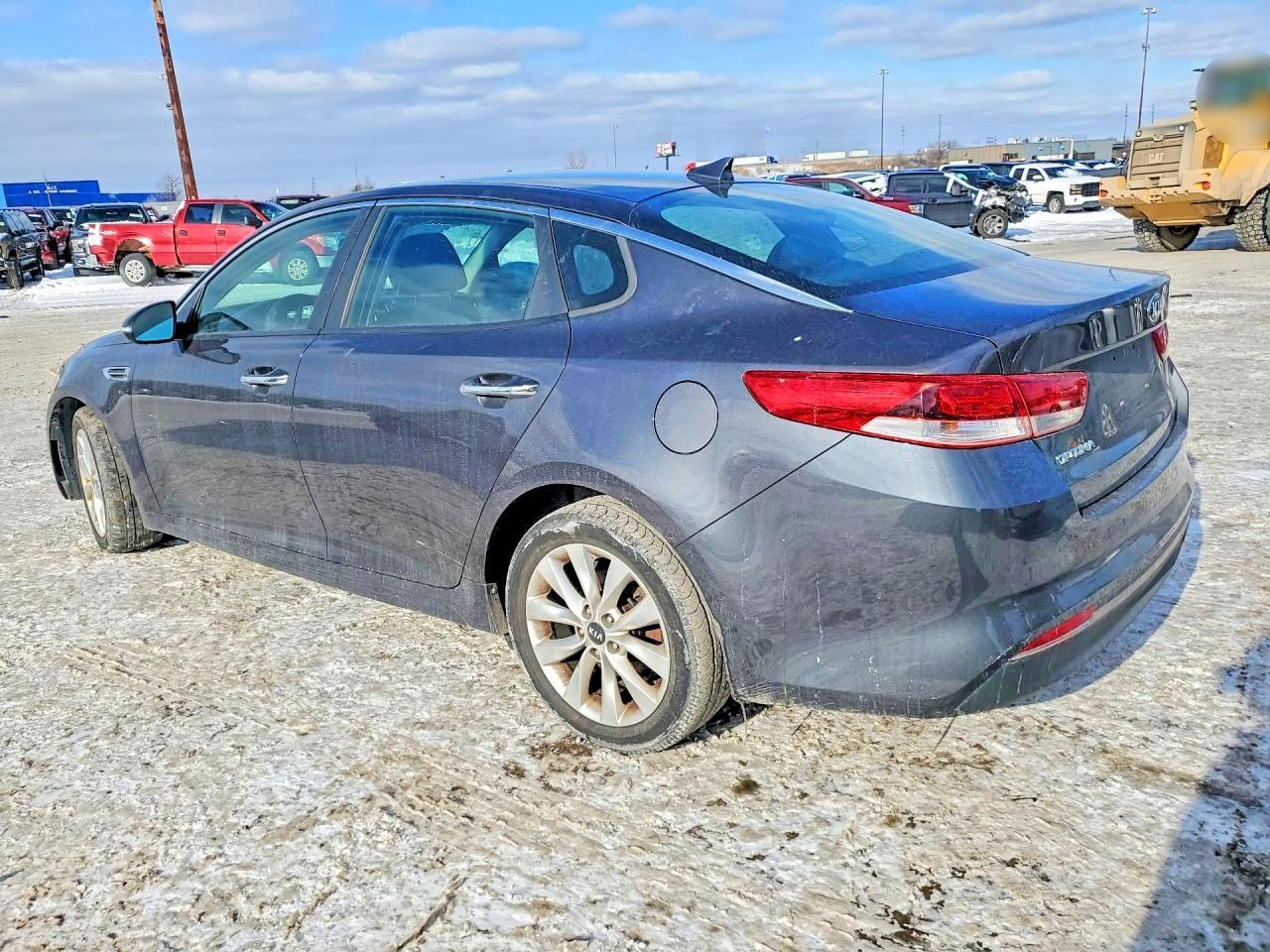 2017 Kia Optima Lx - Фото 2