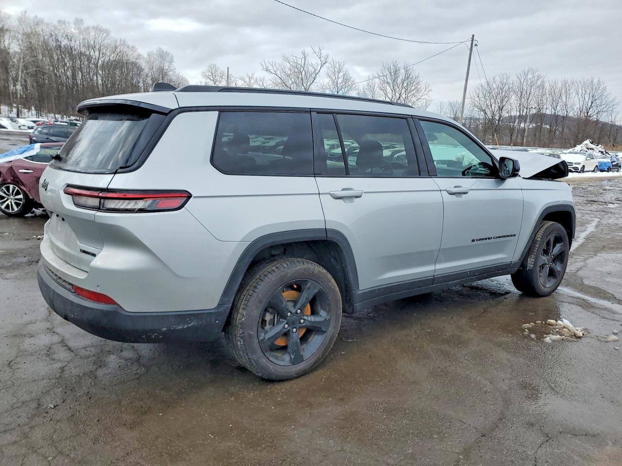 2025 Jeep Grand Cherokee L Limited - Image 3