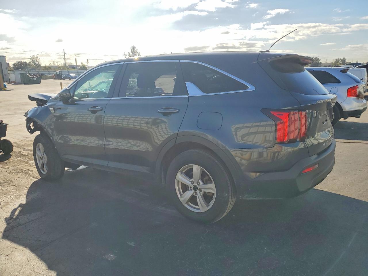 2022 Kia Sorento Lx - Фото 2