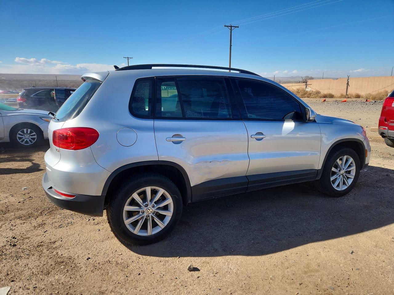 2017 Volkswagen Tiguan S - Image 3