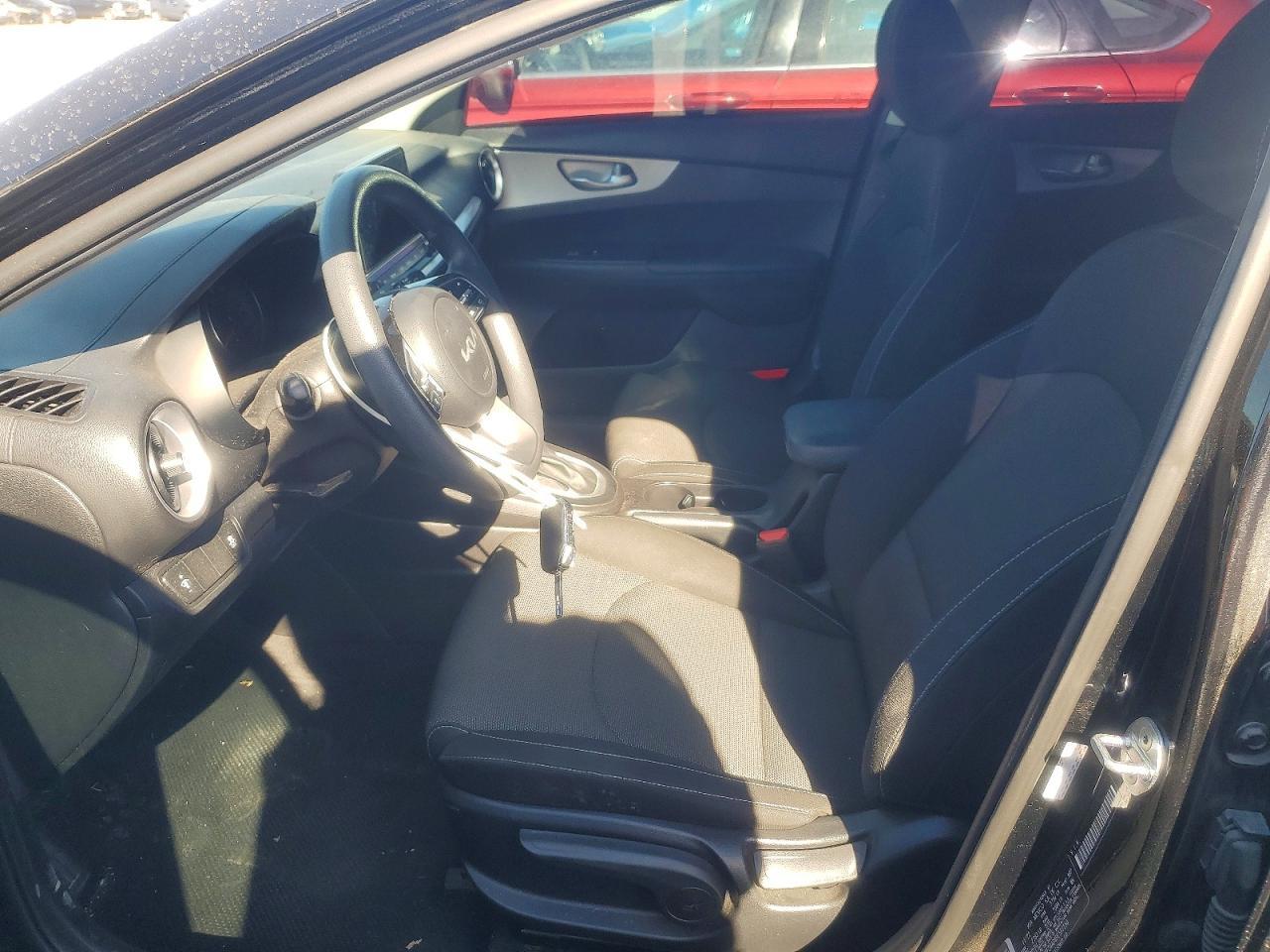 2023 Kia Forte - Image 7