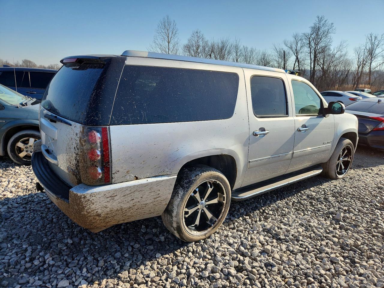 2010 GMC Yukon Xl Denali - Фото 3