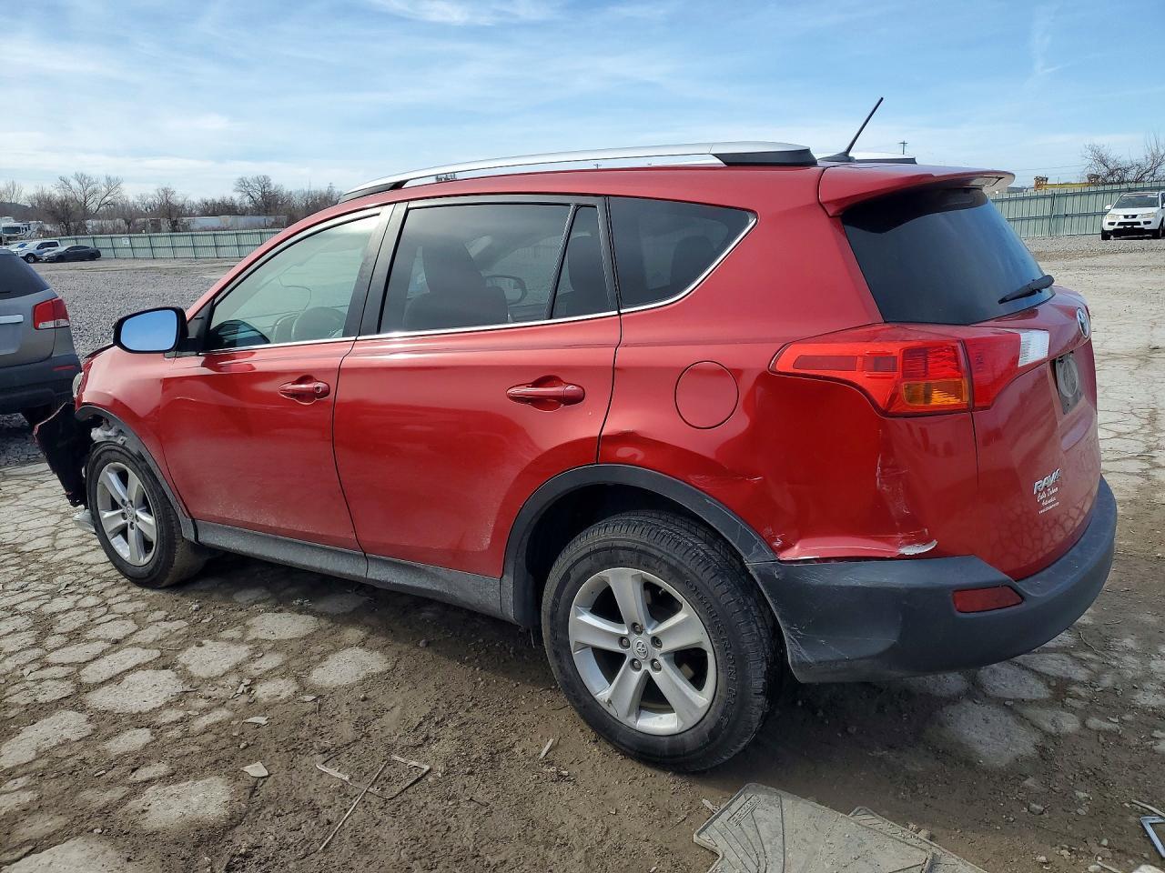 2014 Toyota Rav4 Xle - Image 2