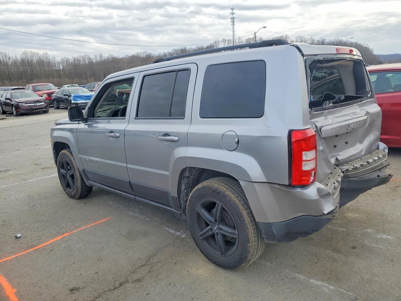 2016 Jeep Patriot Sport - Image 2