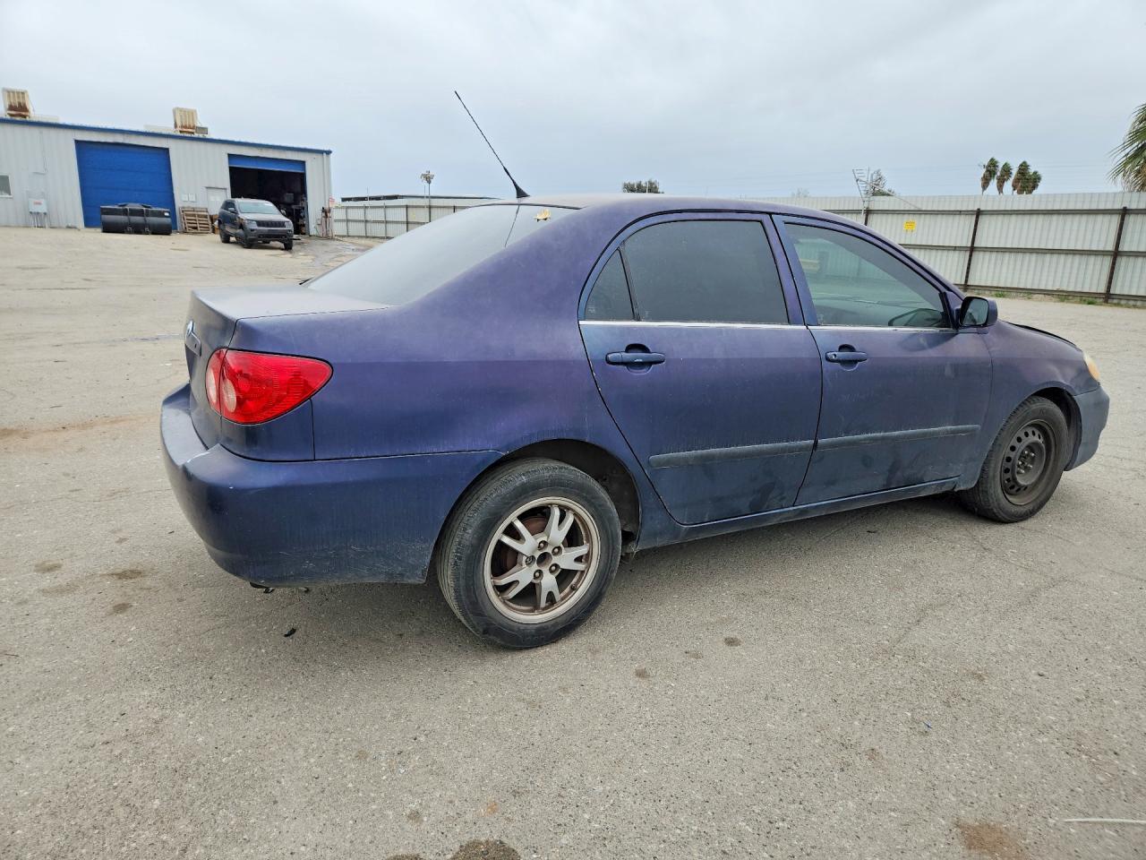 2005 Toyota Corolla Ce - Image 3
