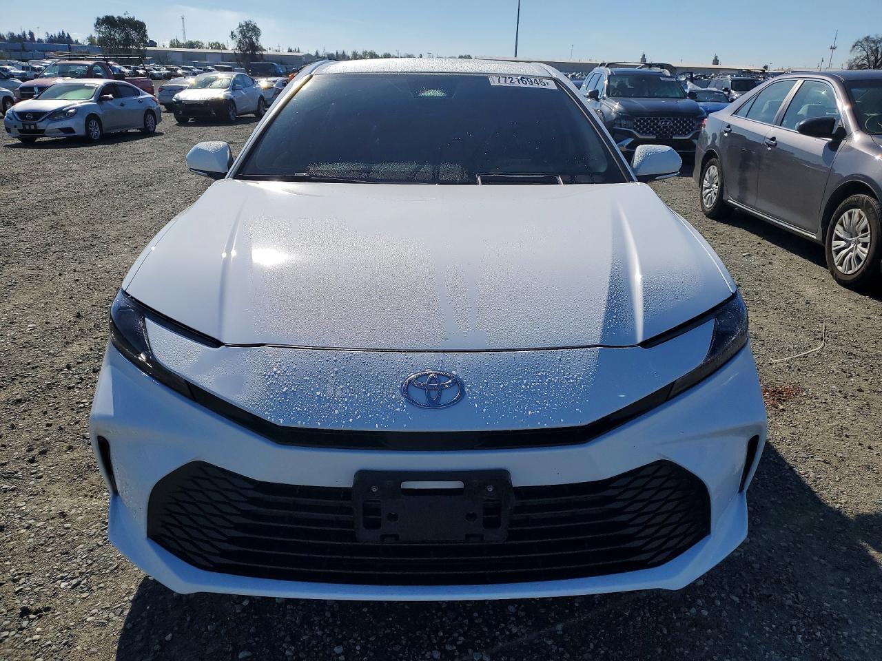2025 Toyota Camry Le - Фото 5