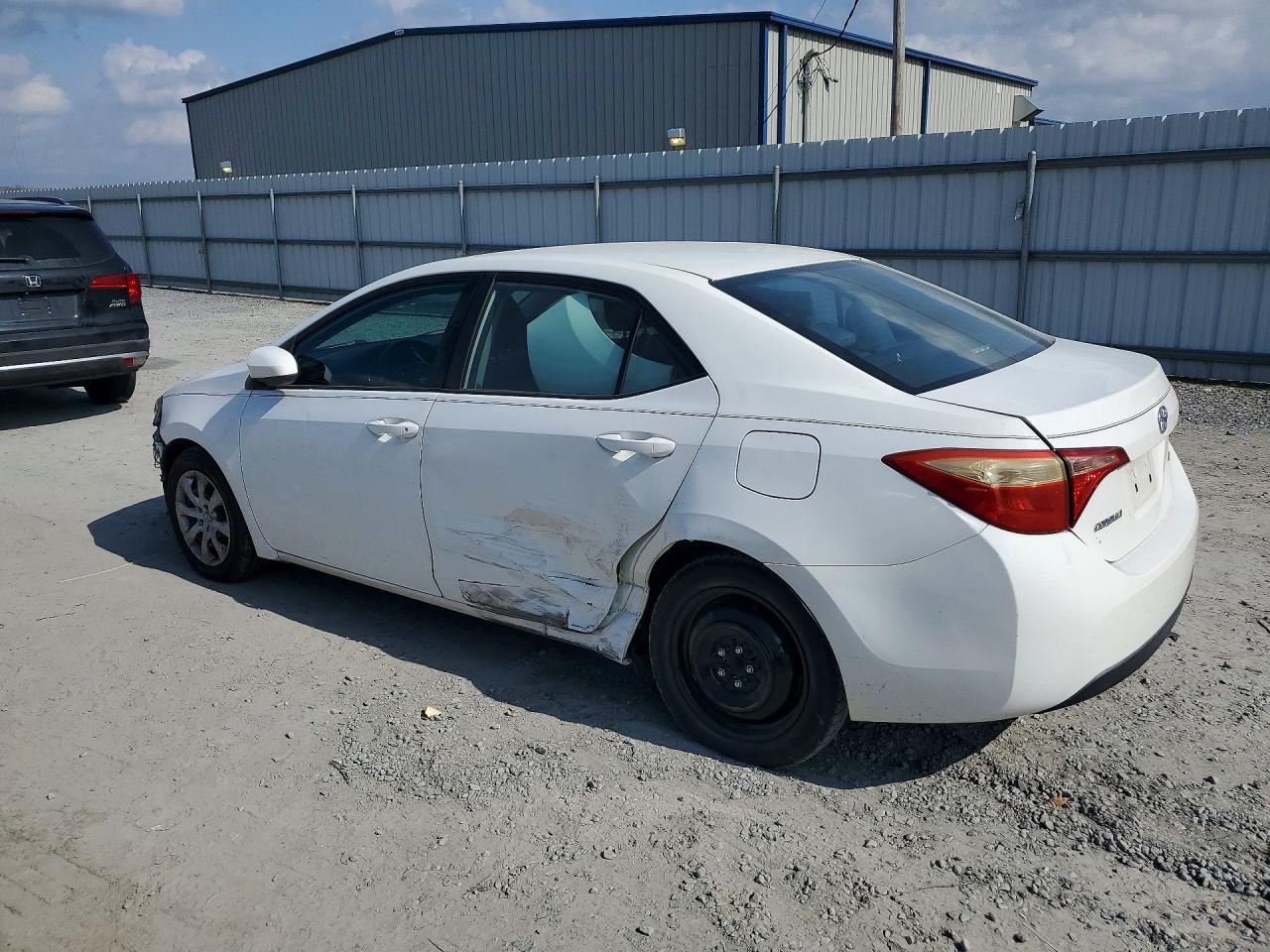 2018 Toyota Corolla L - Фото 2