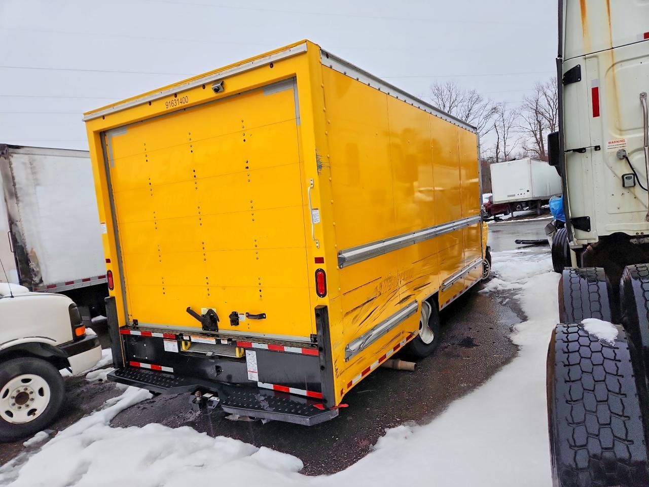 2024 Ford Econoline E-350 Box Truck ** Prior Fleet ** - Фото 3