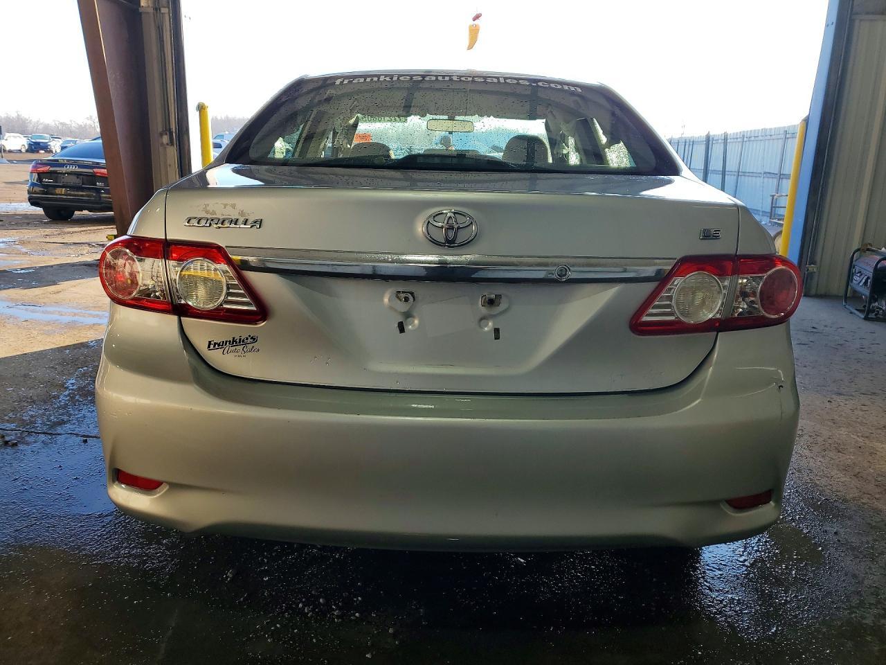 2012 Toyota Corolla Le - Image 6
