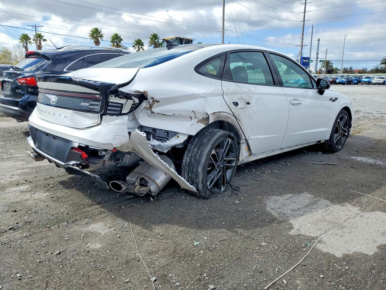 2025 Hyundai Sonata N Line - Image 3