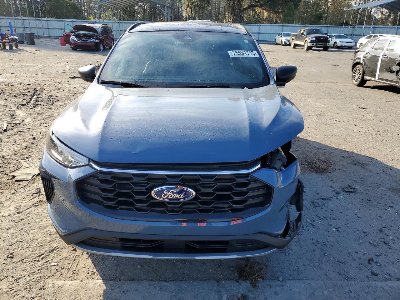 2025 Ford Escape St Line - Image 5