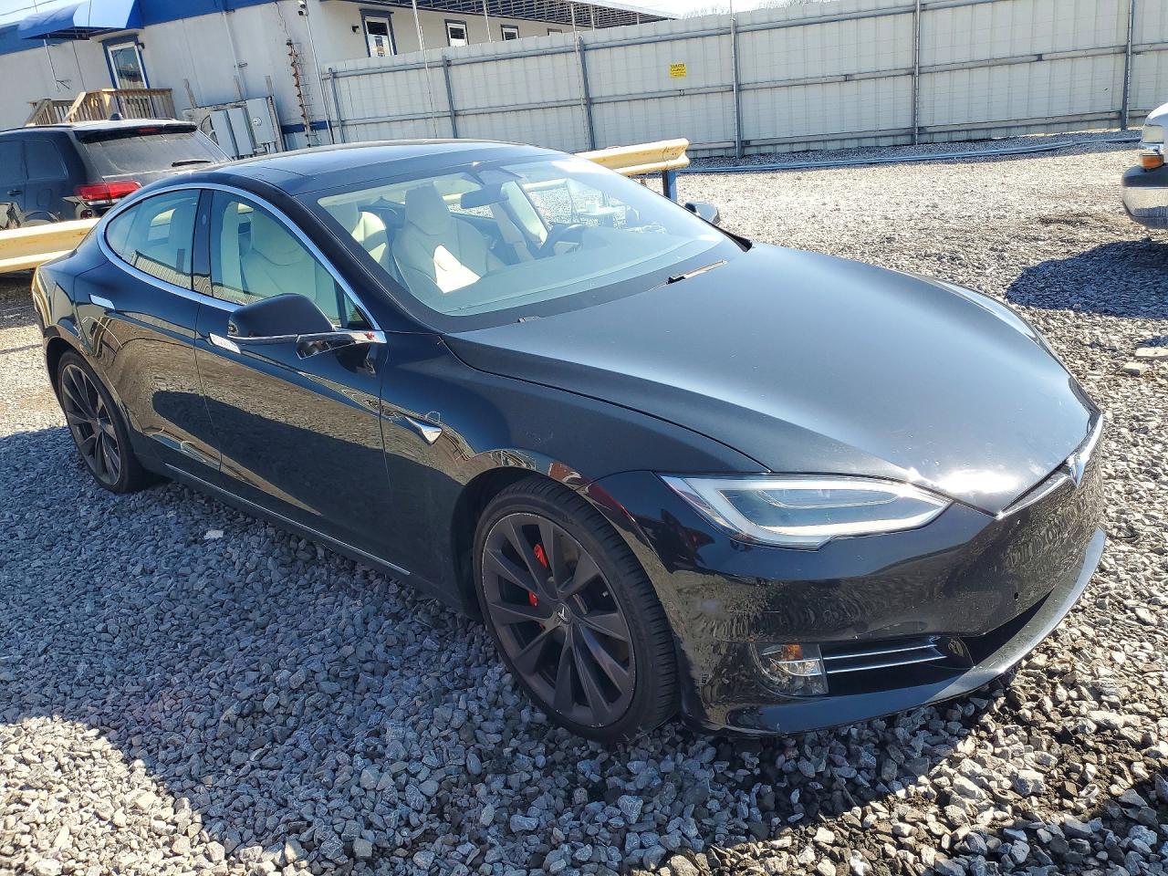 2018 Tesla Model S - Image 4
