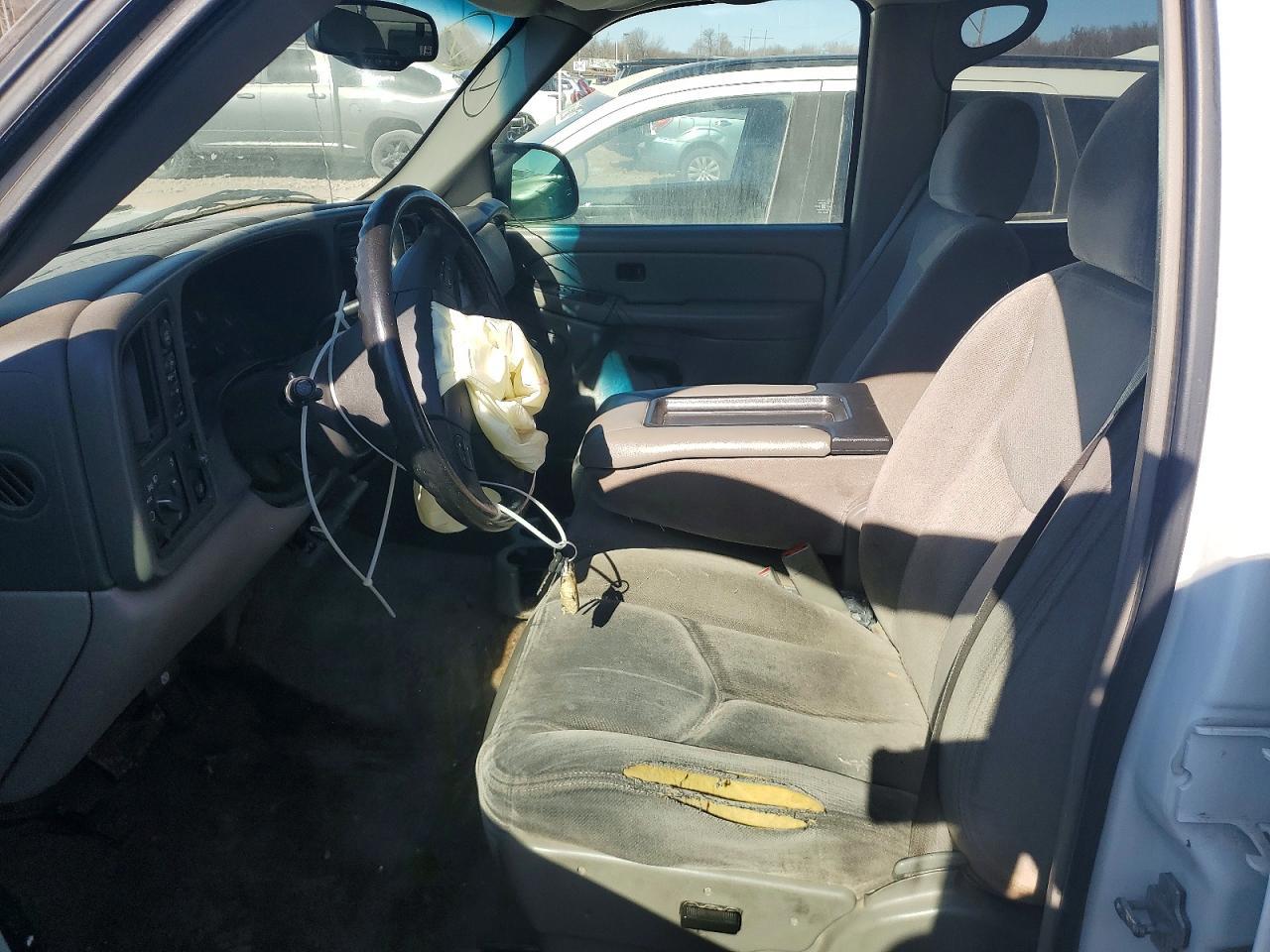 2005 GMC Yukon - Image 7