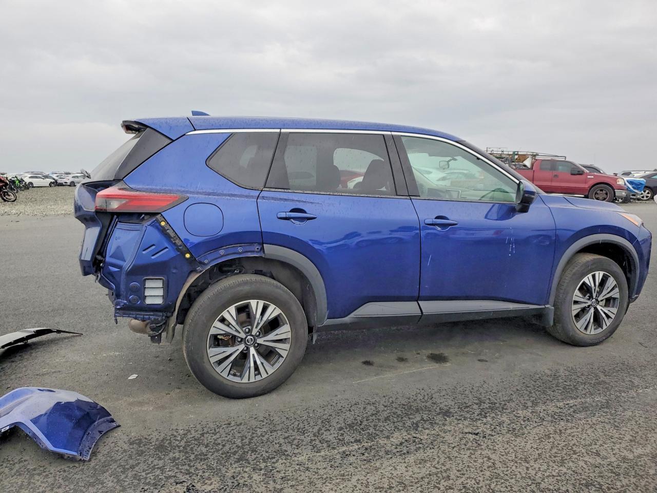 2021 Nissan Rogue Sv - Image 3