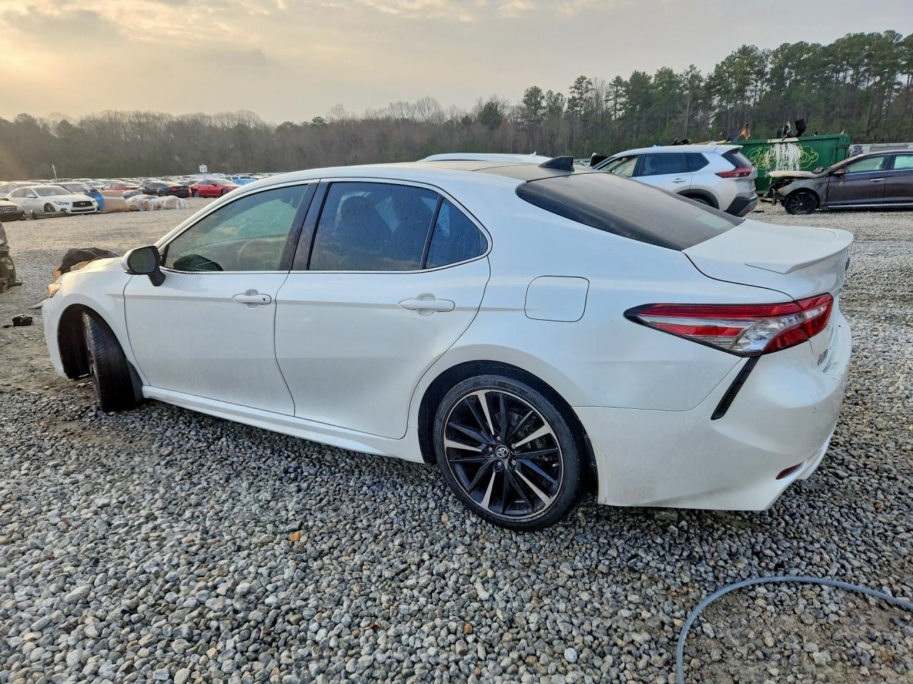 2018 Toyota Camry Xse V6 - Фото 2