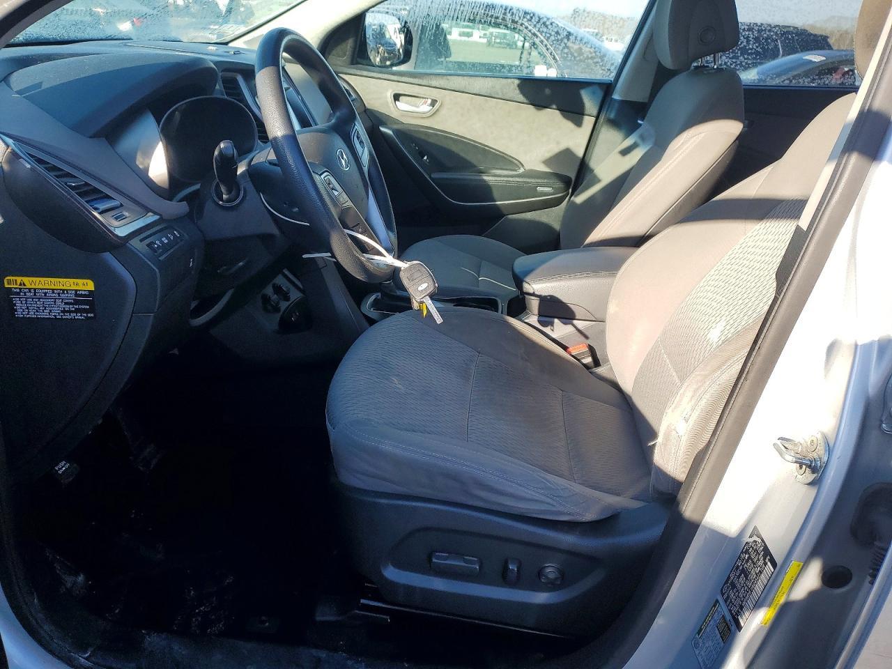 2017 Hyundai Santa Fe Se - Фото 7
