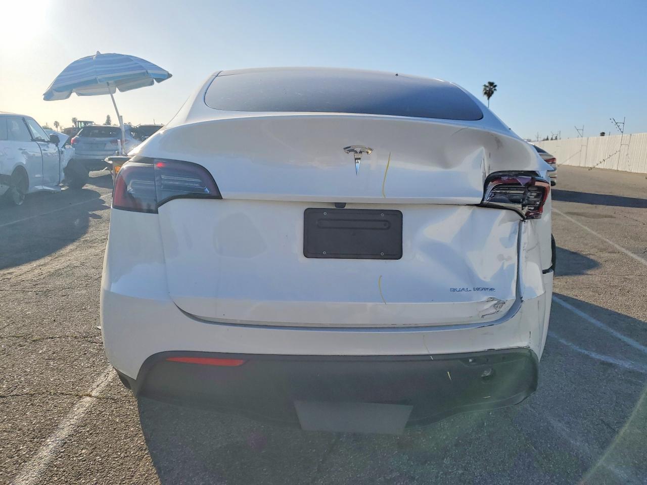 2023 Tesla Model Y - Image 6