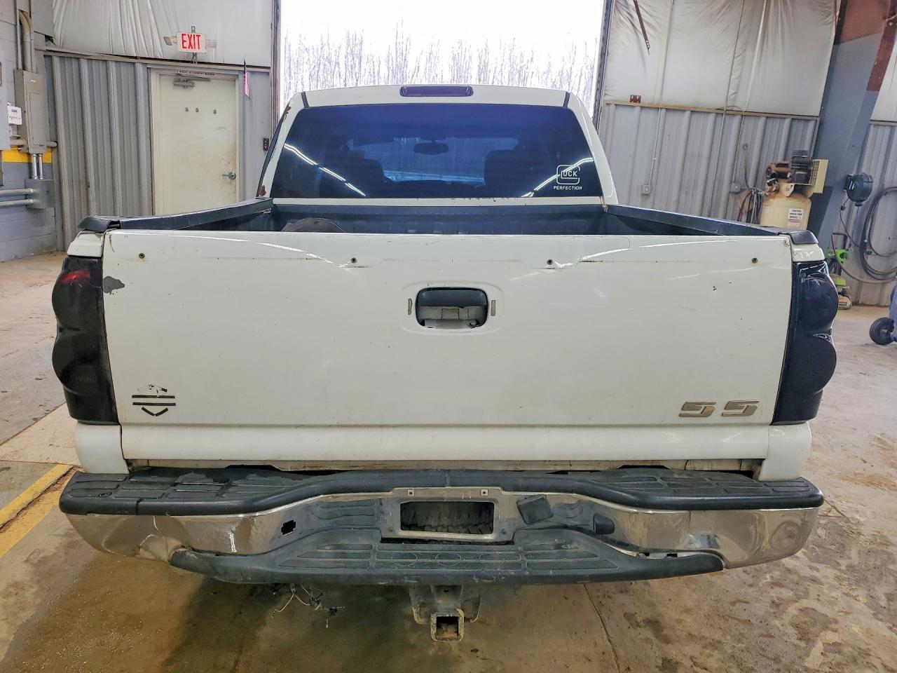 2005 Chevrolet Silverado C1500 - Image 6