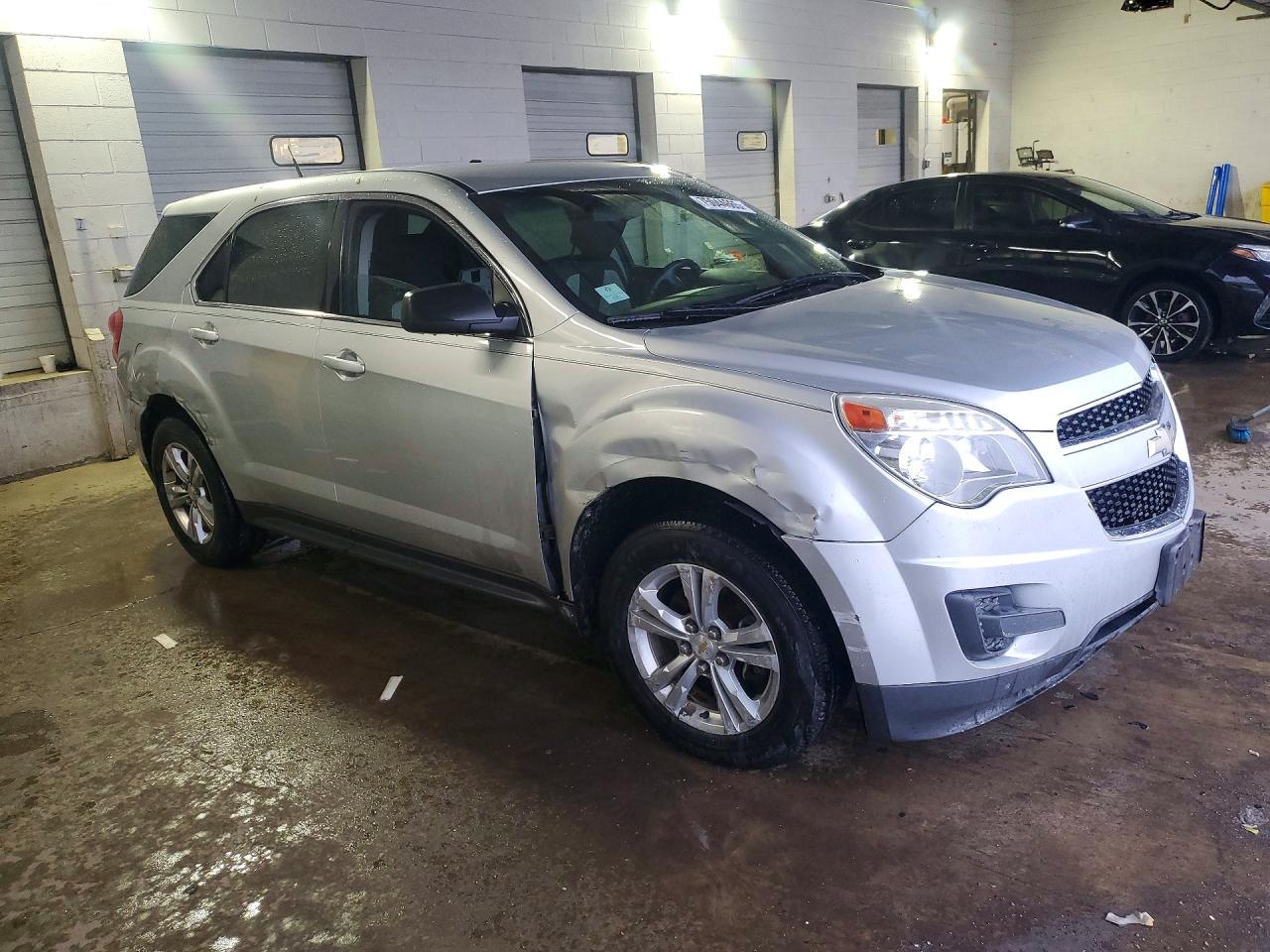 2011 Chevrolet Equinox Ls - Фото 4