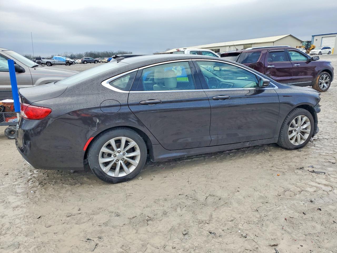 2015 Chrysler 200 C - Фото 3