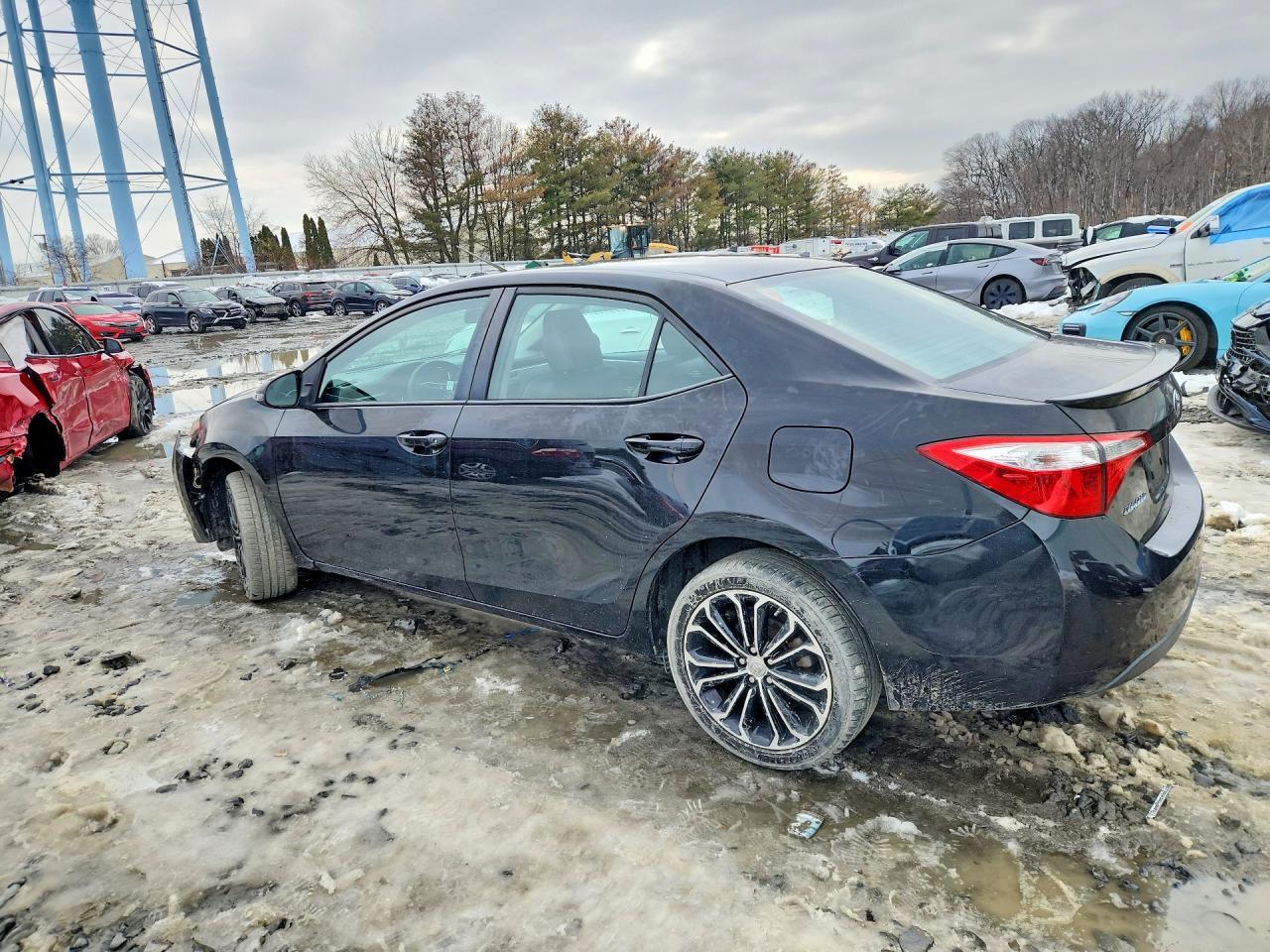 2015 Toyota Corolla S Plus - Фото 2