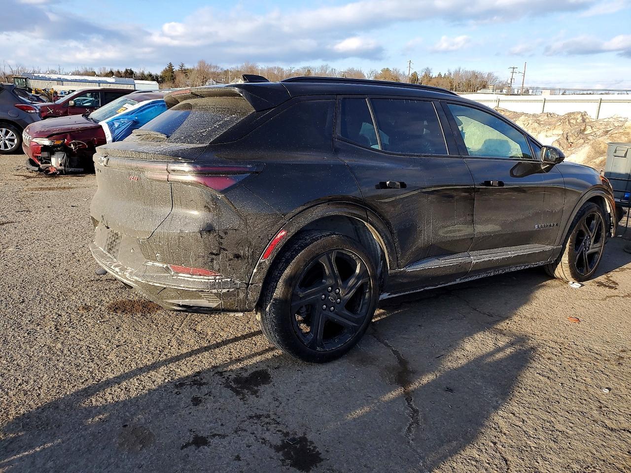 2025 Chev Equinox - Фото 3