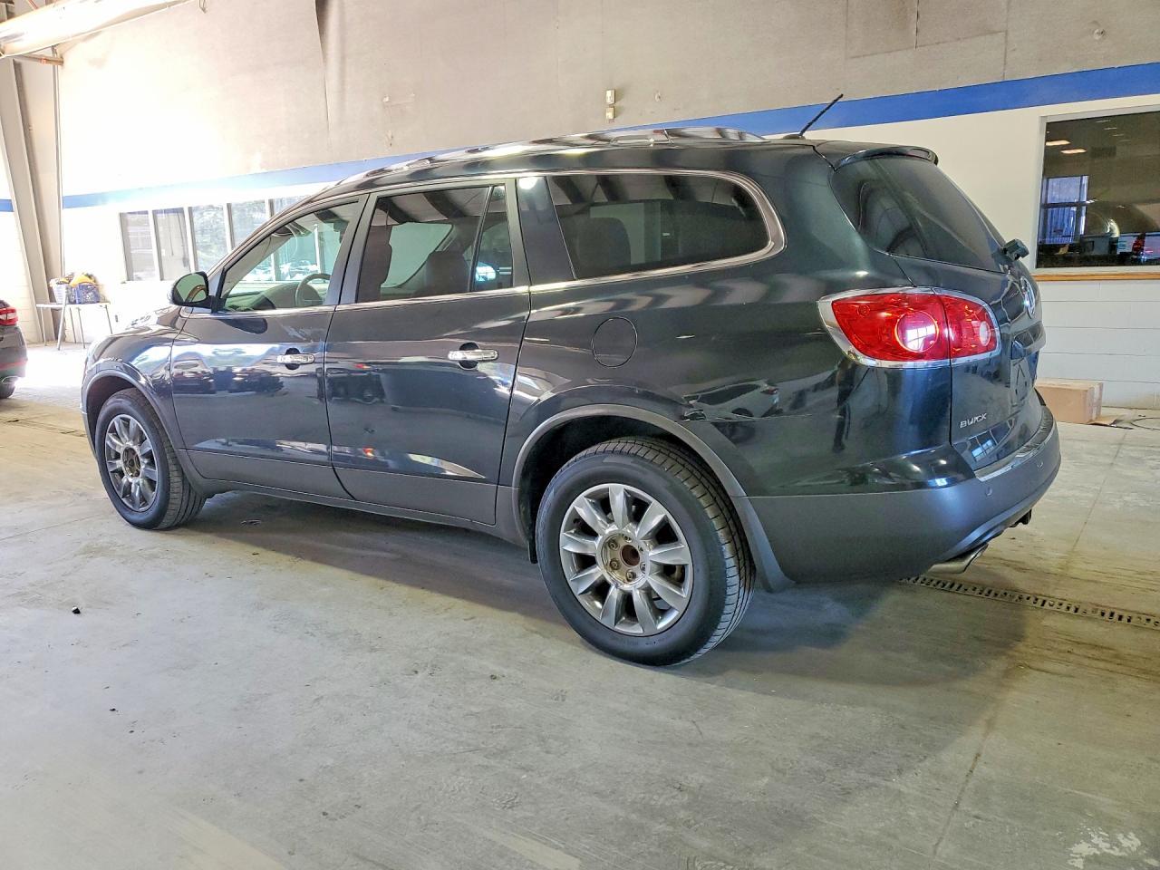 2011 Buick Enclave Cxl - Image 2