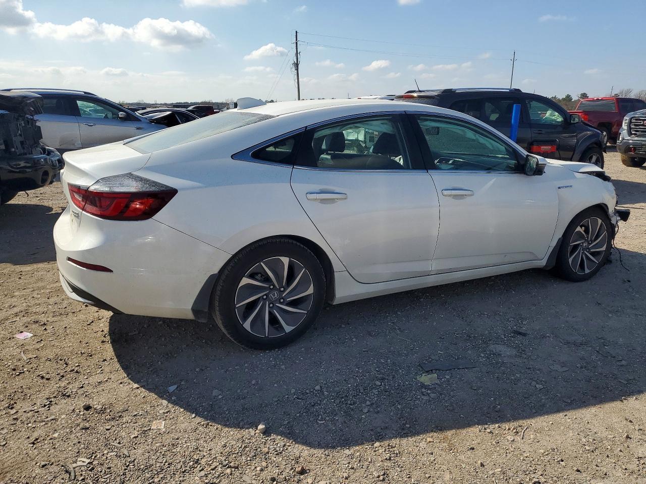 2019 Honda Insight Touring - Image 3
