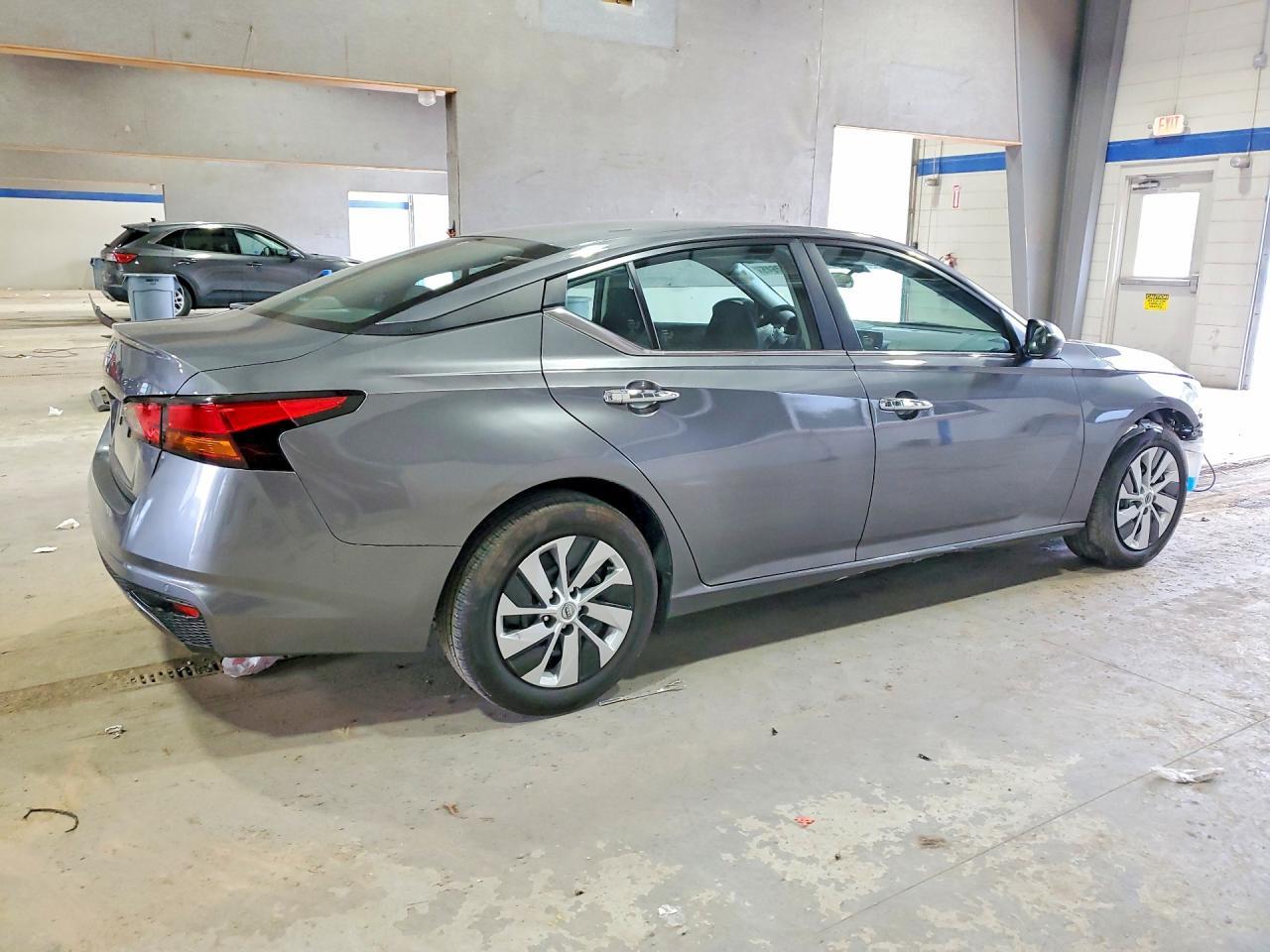 2024 Nissan Altima 2.5 S - Image 3