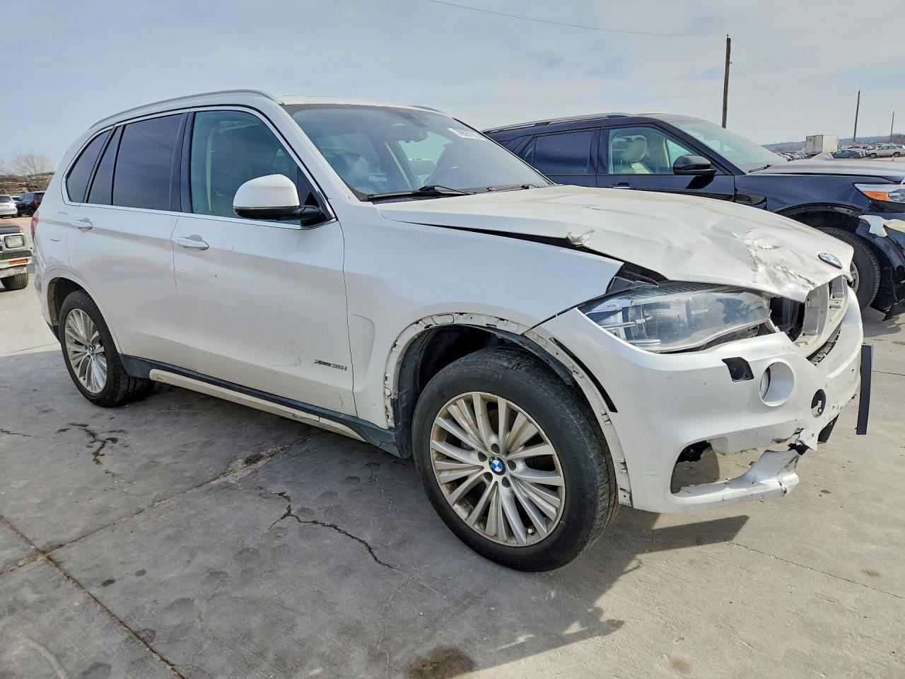 2016 BMW X5 xDrive35I Luxury - Image 4