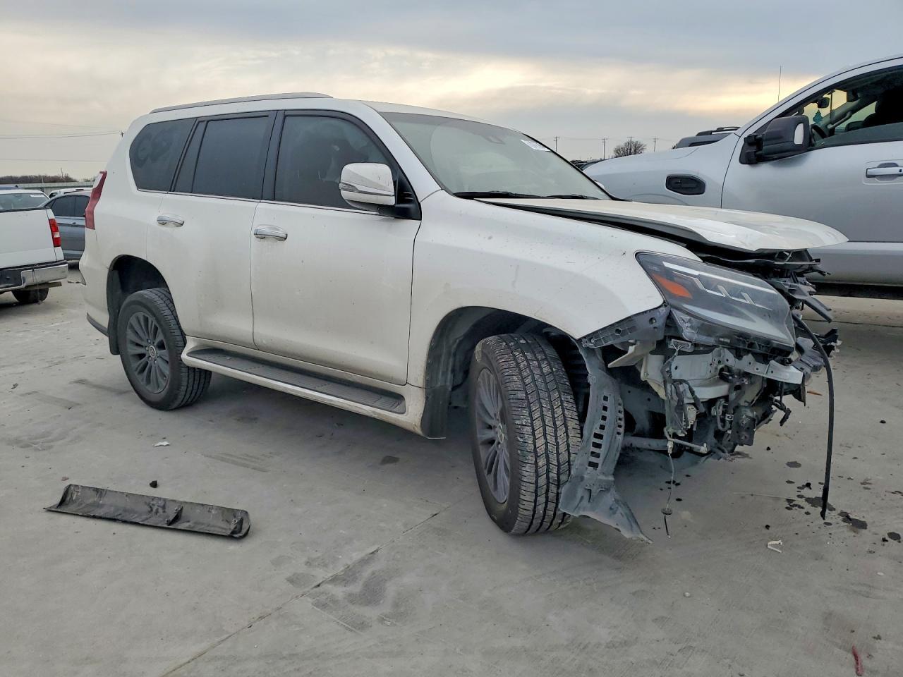 2022 Lexus Gx 460 - Image 4