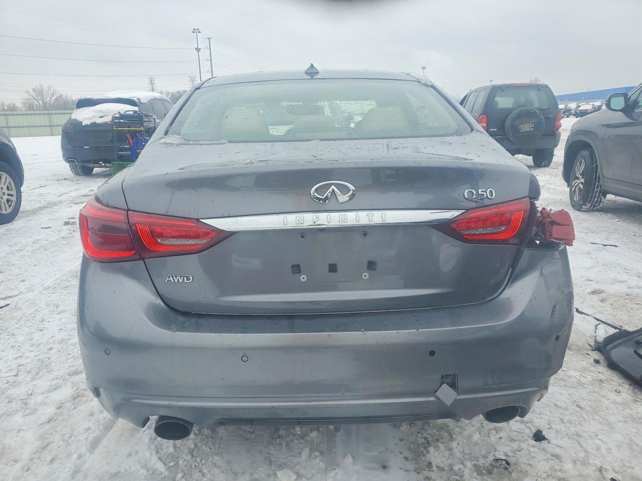 2018 Infiniti Q50 Hybrid Luxe - Image 6