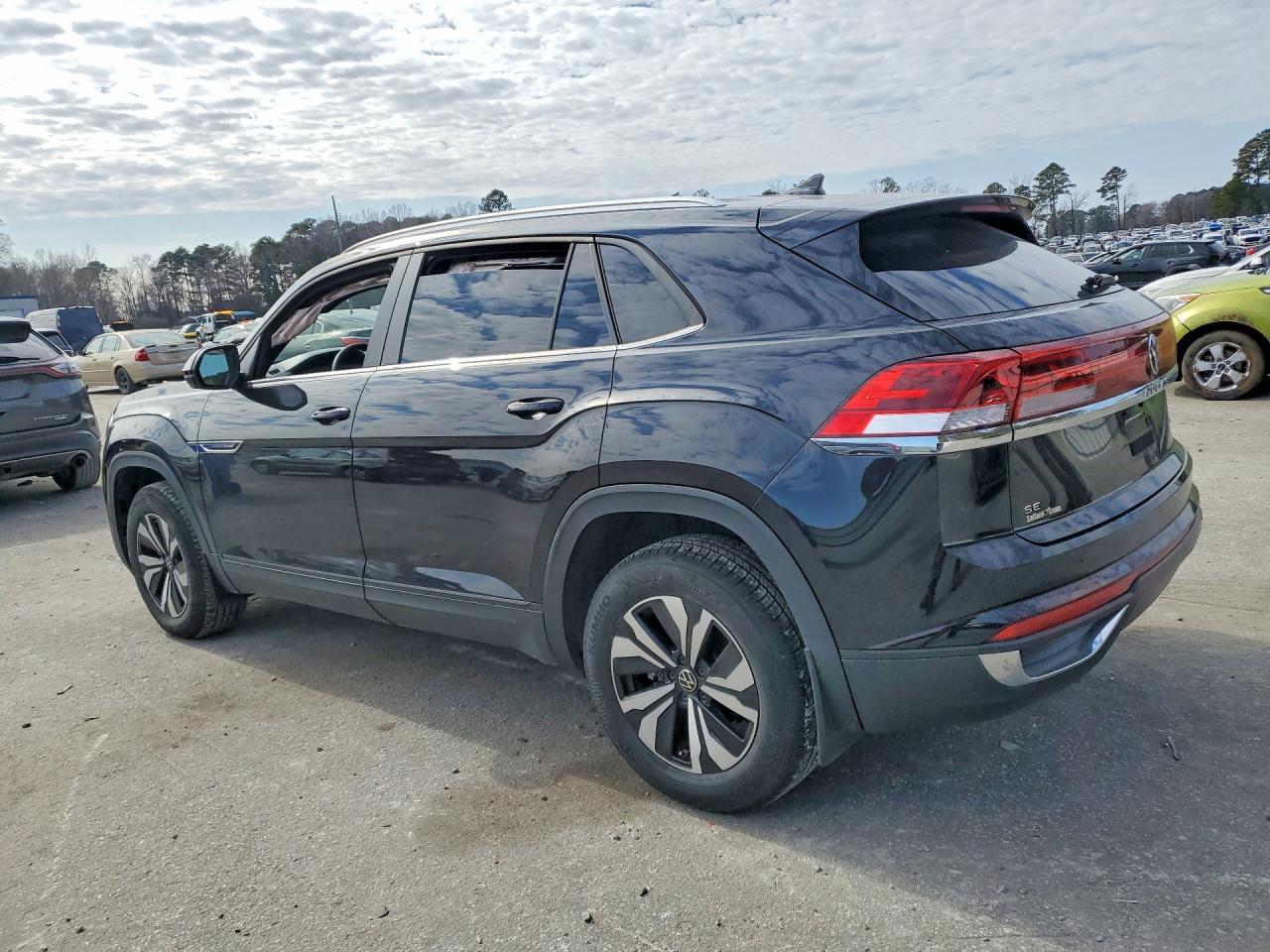 2024 Volkswagen Atlas Cross Sport Se - Фото 2