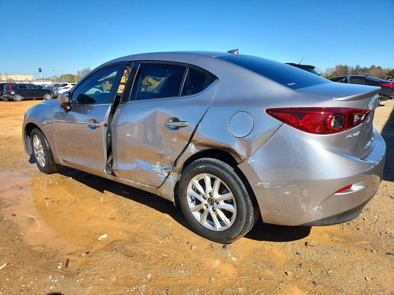 2015 Mazda 3 Grand Touring - Image 2