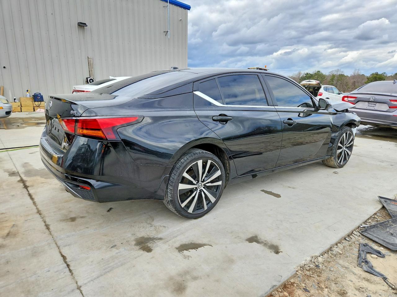 2022 Nissan Altima 2.5 Sr - Image 3
