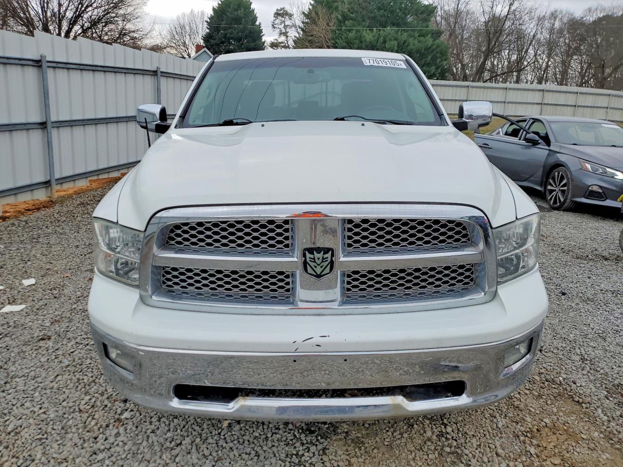 2012 Dodge Ram 1500 Laramie - Image 5