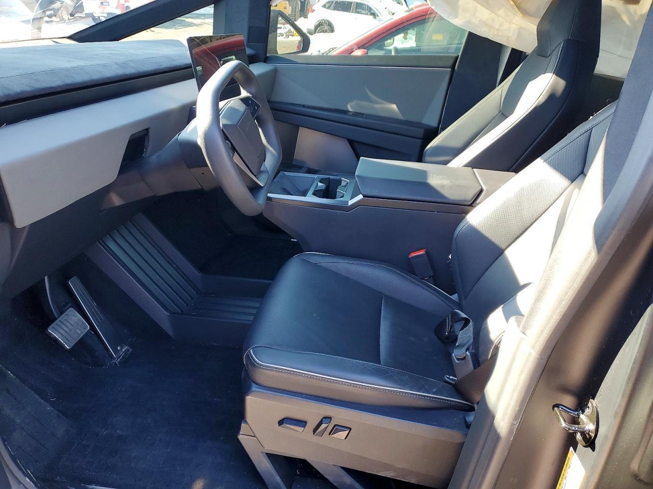 2024 Tesla Cybertruck - Фото 7